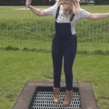 Cutie Jumping GIF - Cutie Jumping Pigtails GIFs