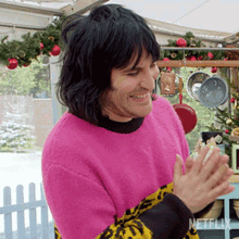 Smiling Noel Fielding GIF - Smiling Noel Fielding The Great British Baking Show Holidays GIFs