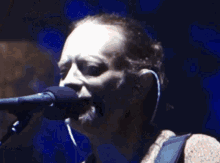 Radiohead Thom Yorke GIF - Radiohead Thom Yorke Laughing GIFs