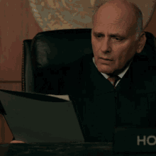 Surprised Judge Peter Dunaway GIF - Surprised Judge Peter Dunaway The Good Fight GIFs
