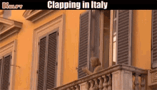 Clapping In Italy Trending GIF