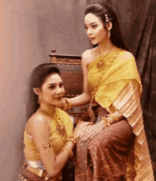 นางสาวไทย Thai Traditional Dress GIF - นางสาวไทย Thai Traditional Dress Ayutthaya GIFs