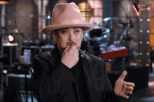 Whistle Boy George GIF - Whistle Boy George The Voice GIFs