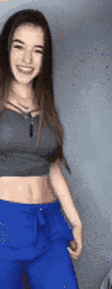 Dance Selfie GIF - Dance Selfie Girl GIFs