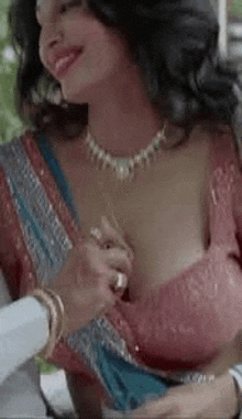 Hot Indian vabi - Rich Indian wife hot in tight blouse and show her big  boobs and cleavage in her room