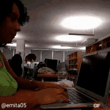 Friday Office GIF - Friday Office Yei GIFs