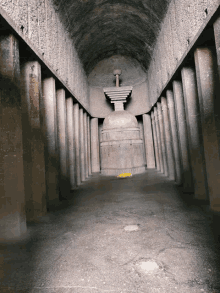 Bedse Caves Bedse Leni GIF - Bedse Caves Bedse Leni Pune Caves GIFs
