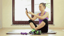 Flexing Selfie GIF - Flexing Selfie Biceps GIFs