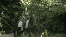 Urassayas Urassaya Sperbund GIF - Urassayas Urassaya Sperbund Horseback Riding GIFs