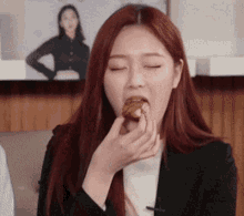 kpop eating loona hyunjin