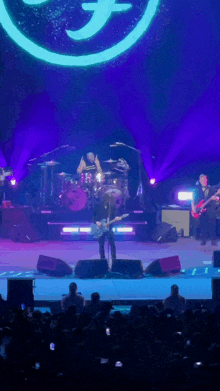 Foo Fighters Concert GIF - Foo Fighters Concert Music GIFs