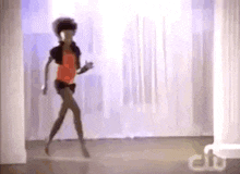 Toxiqueney Mannequinney GIF - Toxiqueney Mannequinney Quingifs GIFs