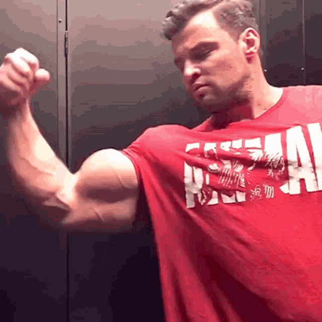 Muscles Big Bicep GIF - Muscles Big Bicep Biceps GIFs
