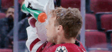 Darcy Kuemper Washing Face GIF - Darcy Kuemper Washing Face Water Bottle GIFs