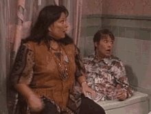 Roseanne Shocked GIF - Roseanne Shocked Bathroom GIFs