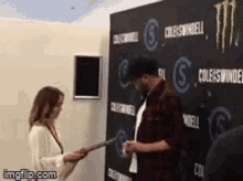 Look At This Cole Swindell GIF - Look At This Cole Swindell May I Have A Look GIFs