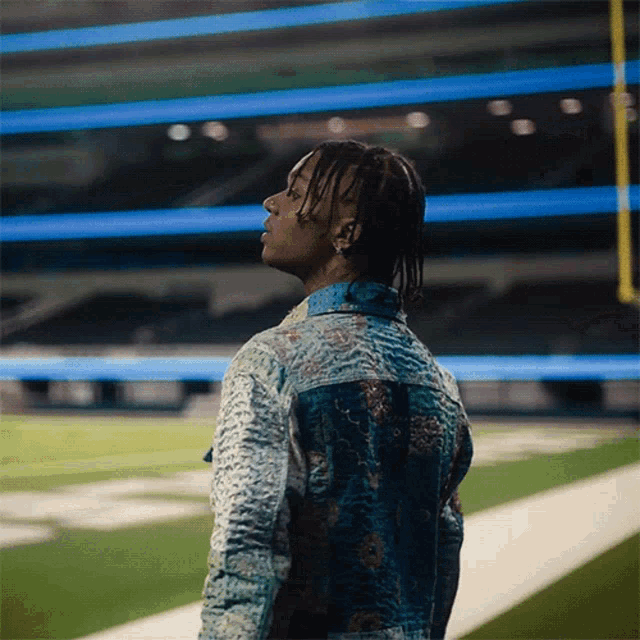 Looking Up Swae Lee GIF - Looking Up Swae Lee Ball Is Life Song - Discover  & Share GIFs