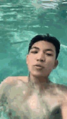 Darren Espanto Da Lun Xiaozi GIF - Darren Espanto Da Lun Xiaozi Swimming GIFs