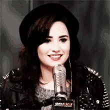 Hey Smile GIF - Hey Smile Happy Demi Lovato GIFs