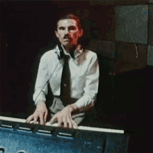 Keyboard Ron Mael GIF - Keyboard Ron Mael The Sparks Brothers GIFs