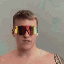 Weareplayers Brandonslade GIF - Weareplayers Brandonslade Sunglassesandeggs GIFs