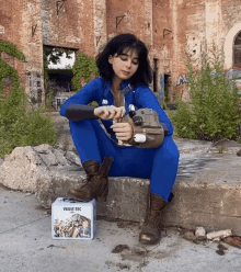 Fallout Lunchbox GIF - Fallout Lunchbox Cosplay GIFs