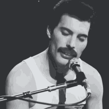 Queen Freddie GIF - Queen Freddie Freddie Mercury GIFs