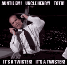 Airplane Its A Twister GIF - Airplane Its A Twister Auntie Em GIFs