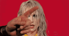 Paramore Pointing Finger GIF - Paramore Pointing Finger Confused GIFs