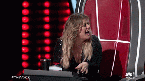 Thats Funny Kelly Clarkson GIF - Thats Funny Kelly Clarkson The Voice -  Discover & Share GIFs