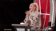 Cheering Gwen Stefani GIF - Cheering Gwen Stefani The Voice GIFs