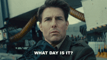 What Day Is It Major William Cage GIF - What Day Is It Major William Cage Edge Of Tomorrow GIFs