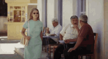 Agriesmelisses δροσω GIF - Agriesmelisses Agries Melisses GIFs