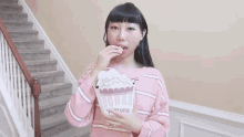 Yumi King Snack GIF - Yumi King Snack GIFs