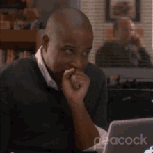 Try To Not Laugh Toofer GIF - Try To Not Laugh Toofer 30rock GIFs