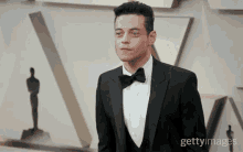 Rami Malek Oscars GIF - Rami Malek Oscars Fashion GIFs
