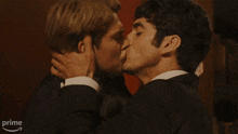 Kissing Alex Claremont-diaz GIF