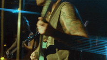 Head Jamming Anthony Laur GIF - Head Jamming Anthony Laur No Bragging Rights GIFs