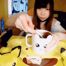 Offering Food Xiao GIF