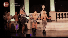 Drag Show Performance GIF - Drag Show Performance Performer GIFs