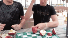 Need To Split An Apple But Lack The Equipment? Here'S A Quick Work-around. GIF - Diy Foodhack Apples GIFs