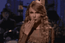 Taylor Swift Blow Kiss GIF - Taylor Swift Blow Kiss Kisses GIFs