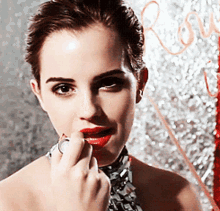 Makeup Emma GIF - Makeup Emma Watson GIFs