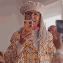 Taking A Selfie Rita GIF - Taking A Selfie Rita Diane Keaton GIFs