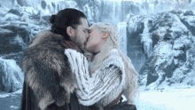 Game Of Thrones Kiss GIF - Game Of Thrones Kiss Staring GIFs