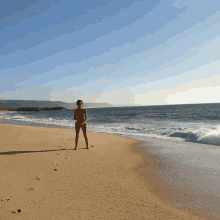Beach Wave GIF - Beach Wave Lady GIFs