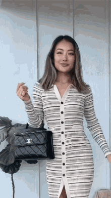 Showing Off Outfit Cina GIF - Showing Off Outfit Cina Ready To Go GIFs