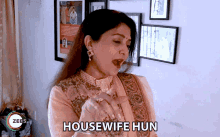 Housewife Hun Zee5 GIF