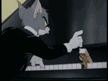 Tom And Jerry Piano GIF - Tom And Jerry Piano Vintage Cartoons GIFs