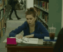 Aint Gonna Do It GIF - Library Study Studying GIFs